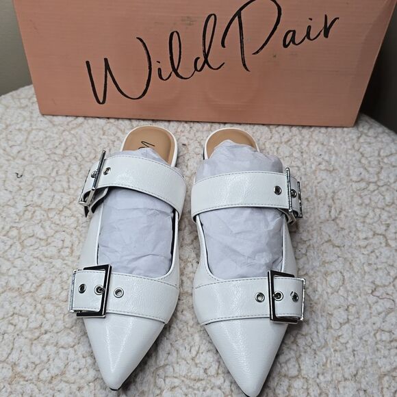 NIB Wild Pair Spicee Buckle Mules Sz 7 - Picture 2 of 8